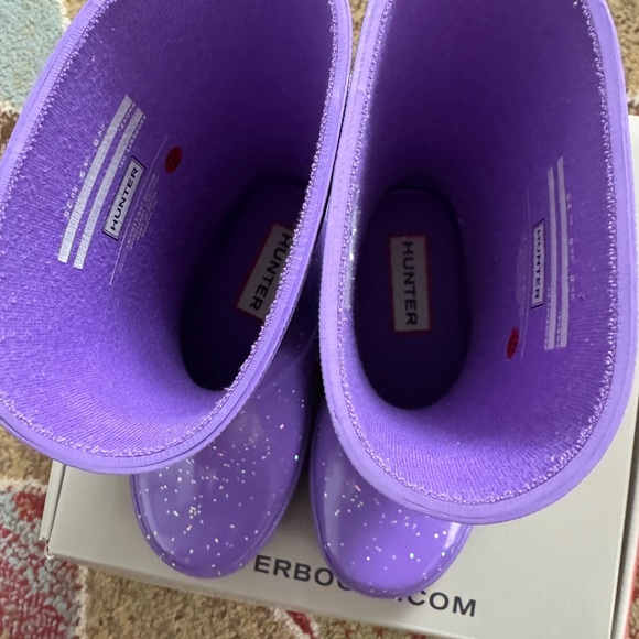 Hunter Lavender Speckled Boots - Picture 2 of 6